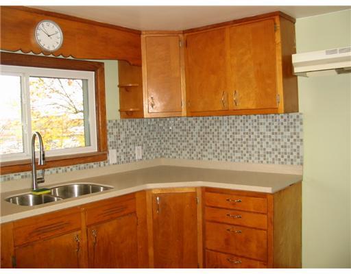 3 Evergreen Road Lebanon, PA 17042 - Photo 3 of 10 Kitchen.