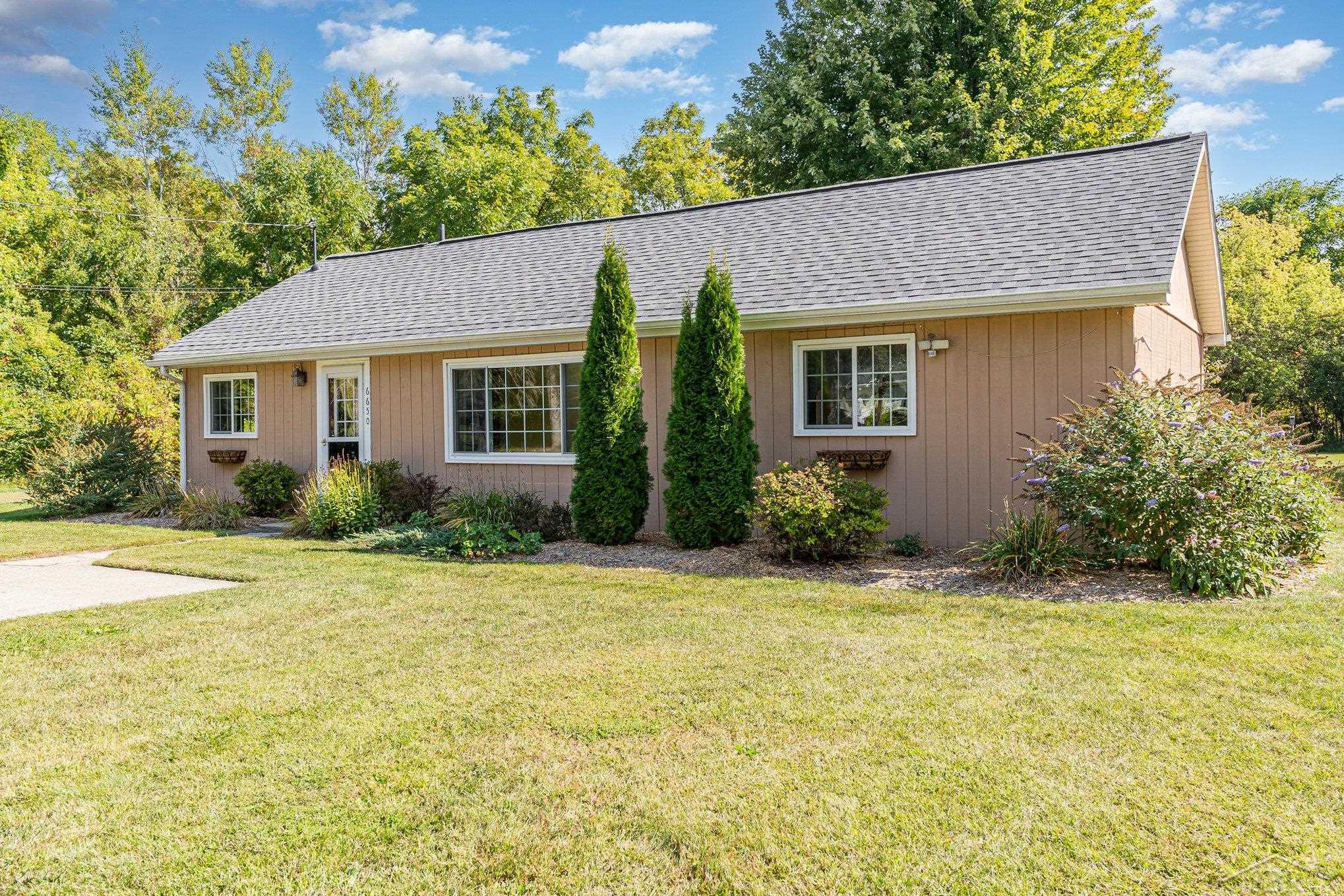 6650 Radewahn Road Saginaw, MI 48604 - Photo 2 of 25 50189412-e1b3c9ef-7f96-4890-8b1a-143b552b33d1.JPG