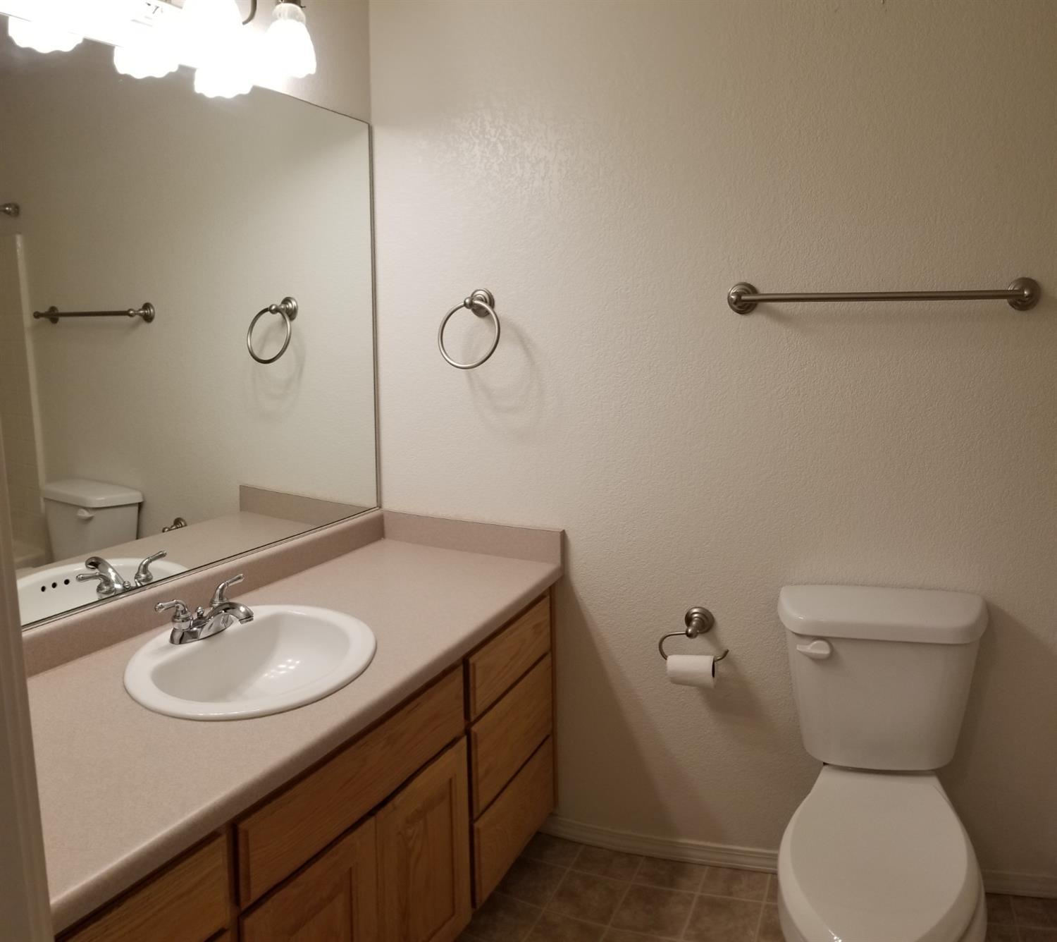 2319 Rabun Way Central Point, OR 97502 - Photo 9 of 14 Additional Photo