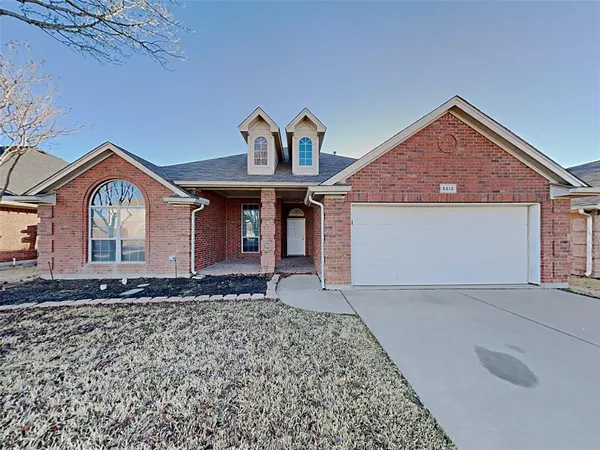 $2,555 | 5813 Ozark Drive, Fort Worth, TX 76131