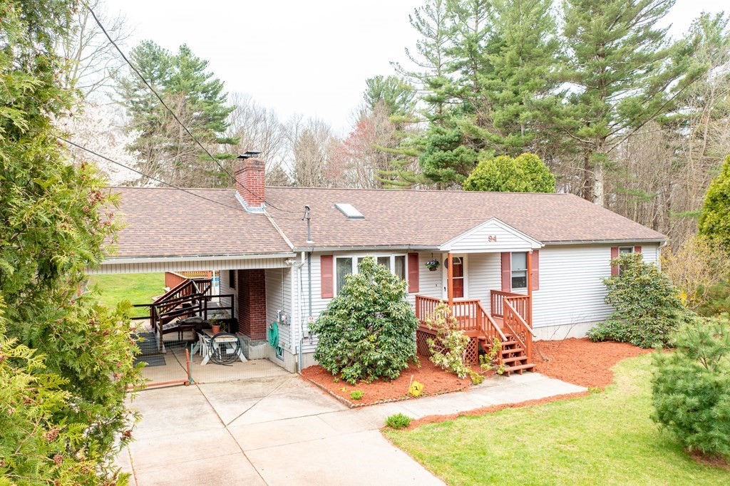94 Federal Hill Road Oxford, MA 01540 - Photo 3 of 38 Gallery Image 3