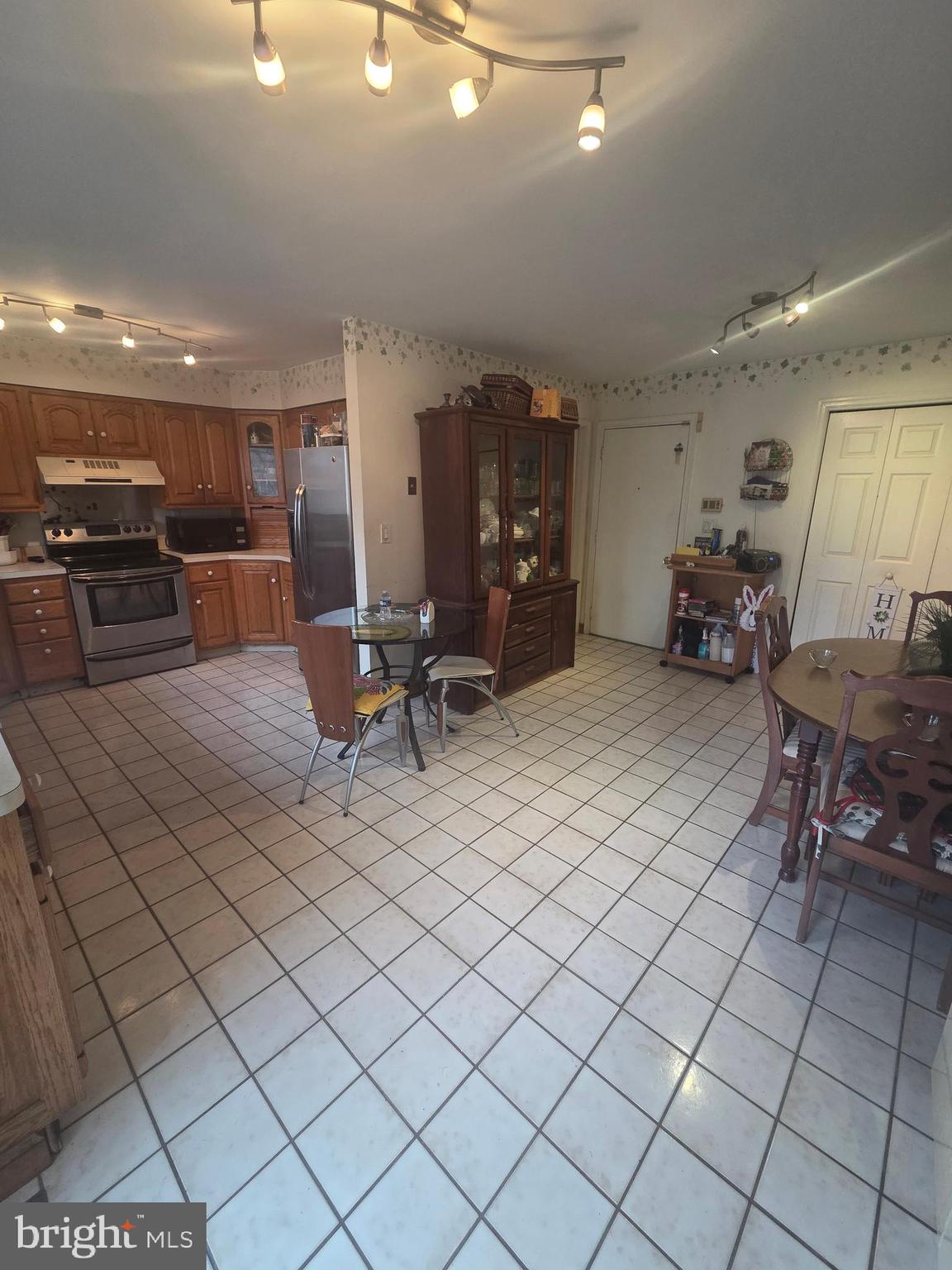 21025 Woodfield Road Gaithersburg, MD 20882 - Photo 26 of 30