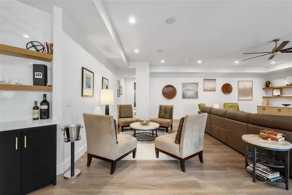 $1,599,999 | 62 Main Street, Unit 200, Colleyville, TX 76034