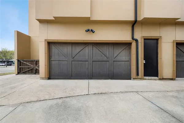 $1,599,999 | 62 Main Street, Unit 200, Colleyville, TX 76034