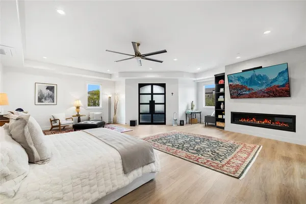 $1,599,999 | 62 Main Street, Unit 200, Colleyville, TX 76034