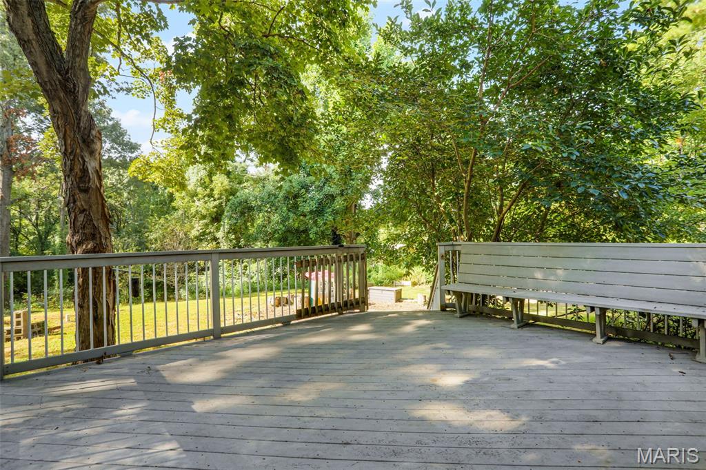 17165 Old Jamestown Road Florissant, MO 63034 - Photo 34 of 44
