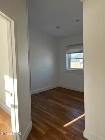 $1,300 | 154 Spring Street, Unit 3, Albany, NY 12203