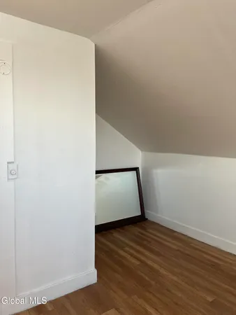 $1,300 | 154 Spring Street, Unit 3, Albany, NY 12203