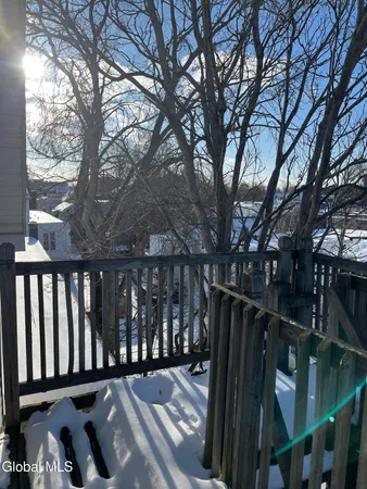 $1,300 | 154 Spring Street, Unit 3, Albany, NY 12203