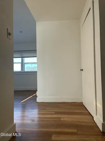 $1,300 | 154 Spring Street, Unit 3, Albany, NY 12203