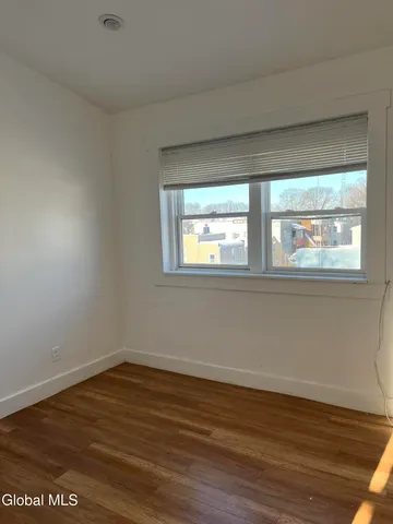 $1,300 | 154 Spring Street, Unit 3, Albany, NY 12203