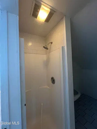 $1,300 | 154 Spring Street, Unit 3, Albany, NY 12203