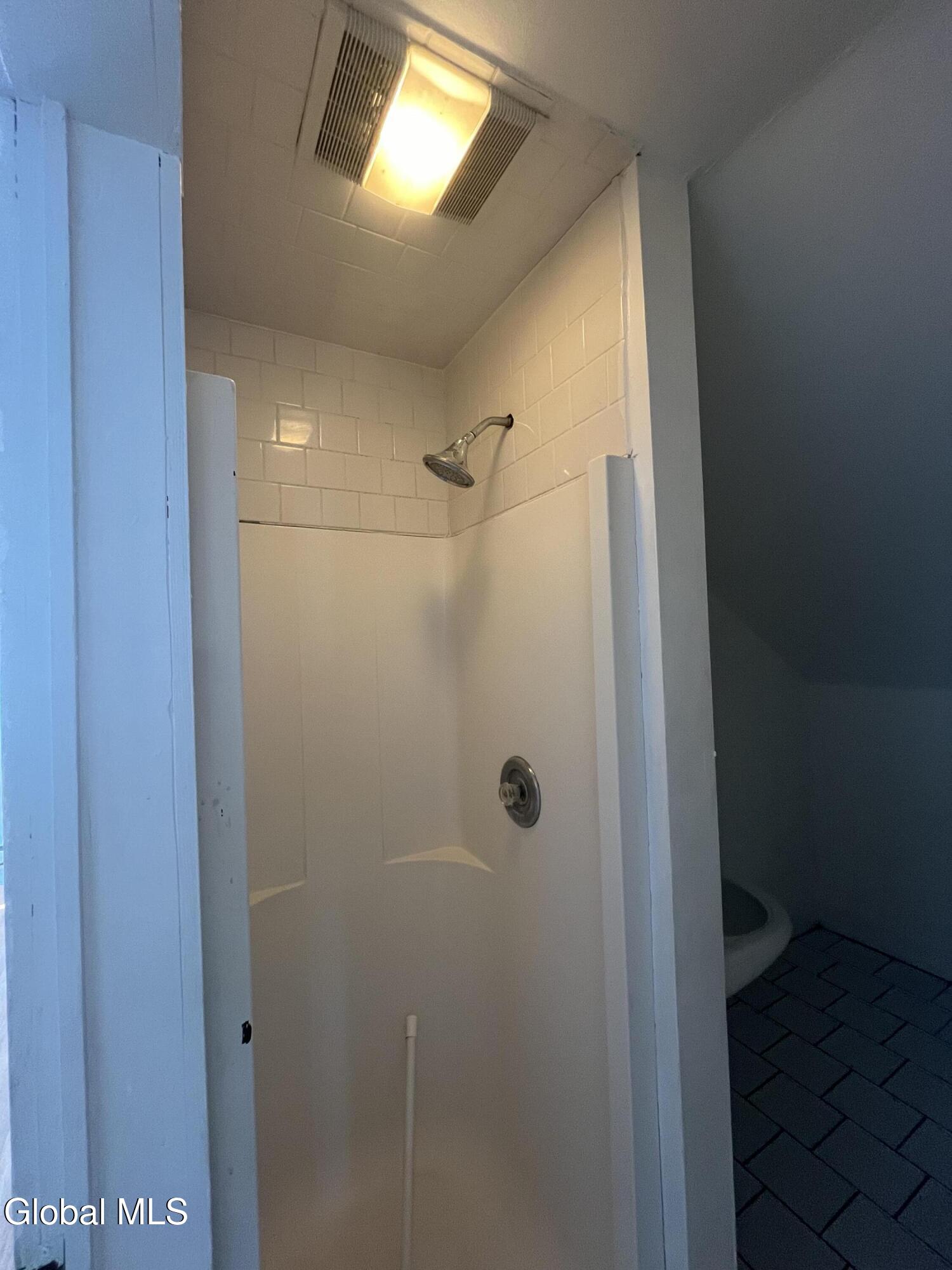 154 Spring Street, Unit 3 Albany, NY 12203 - Photo 9 of 21 IMG_5748