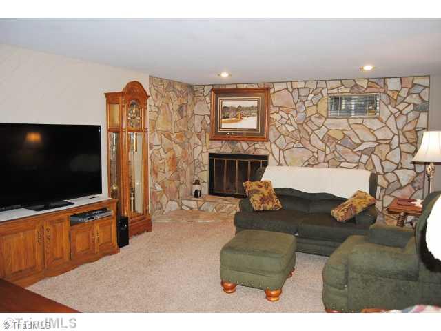 400 Dulin Road Mocksville, NC 27028 - Photo 14 of 16 Den/Family/Great Room.