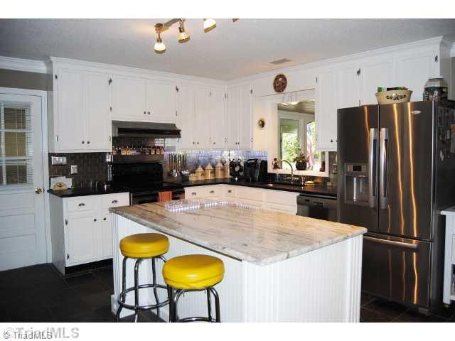 400 Dulin Road Mocksville, NC 27028 - Photo 8 of 16 Kitchen.