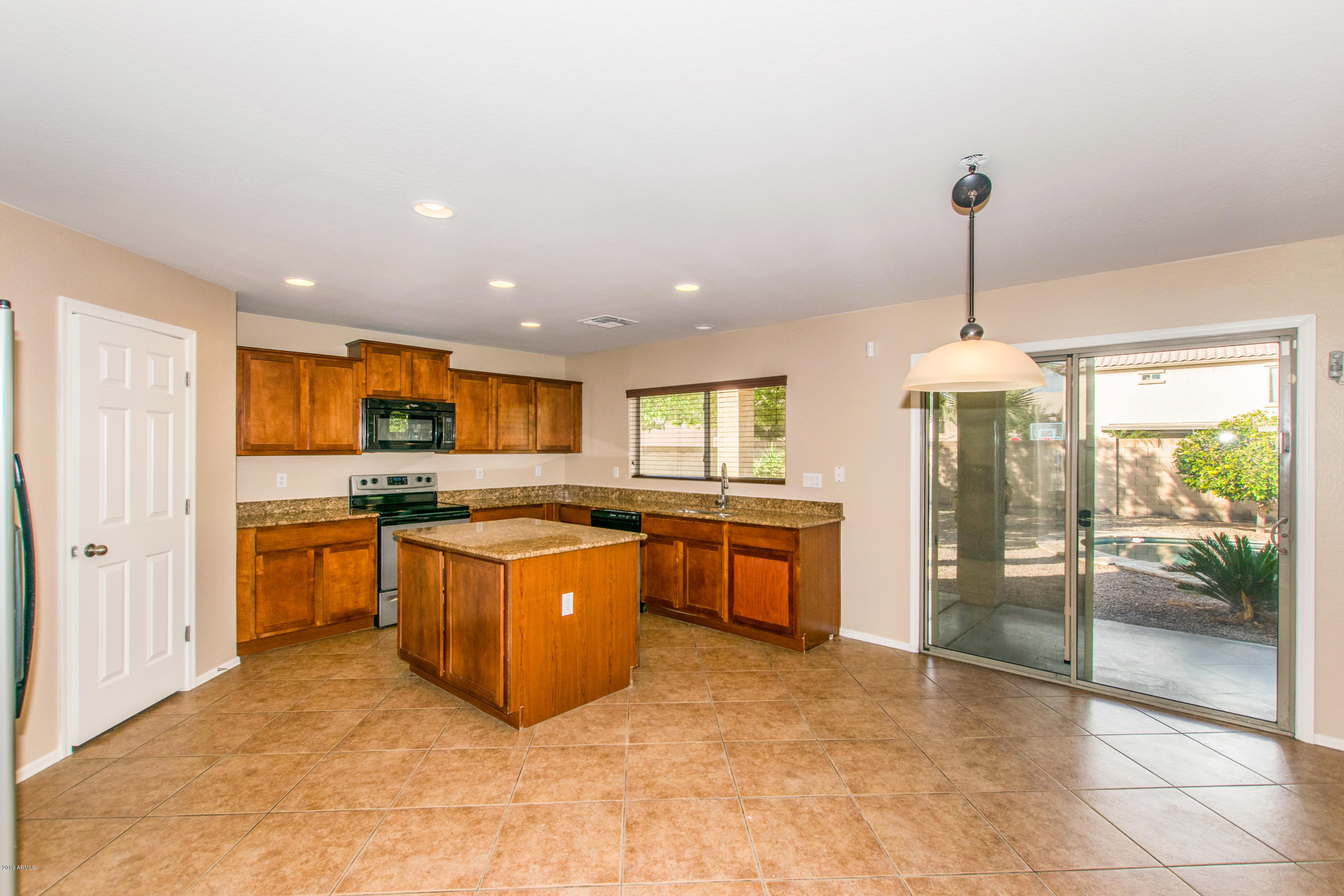 43336 West Magnolia Road Maricopa, AZ 85138 - Photo 6 of 35 06 Kitchen