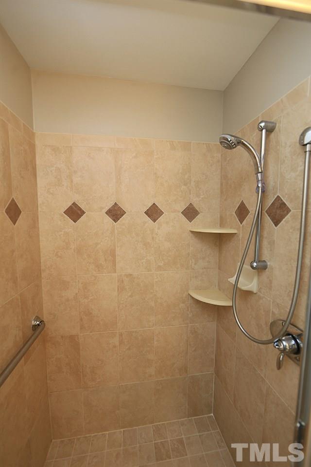2842 Wycliff Road Raleigh, NC 27607 - Photo 18 of 30