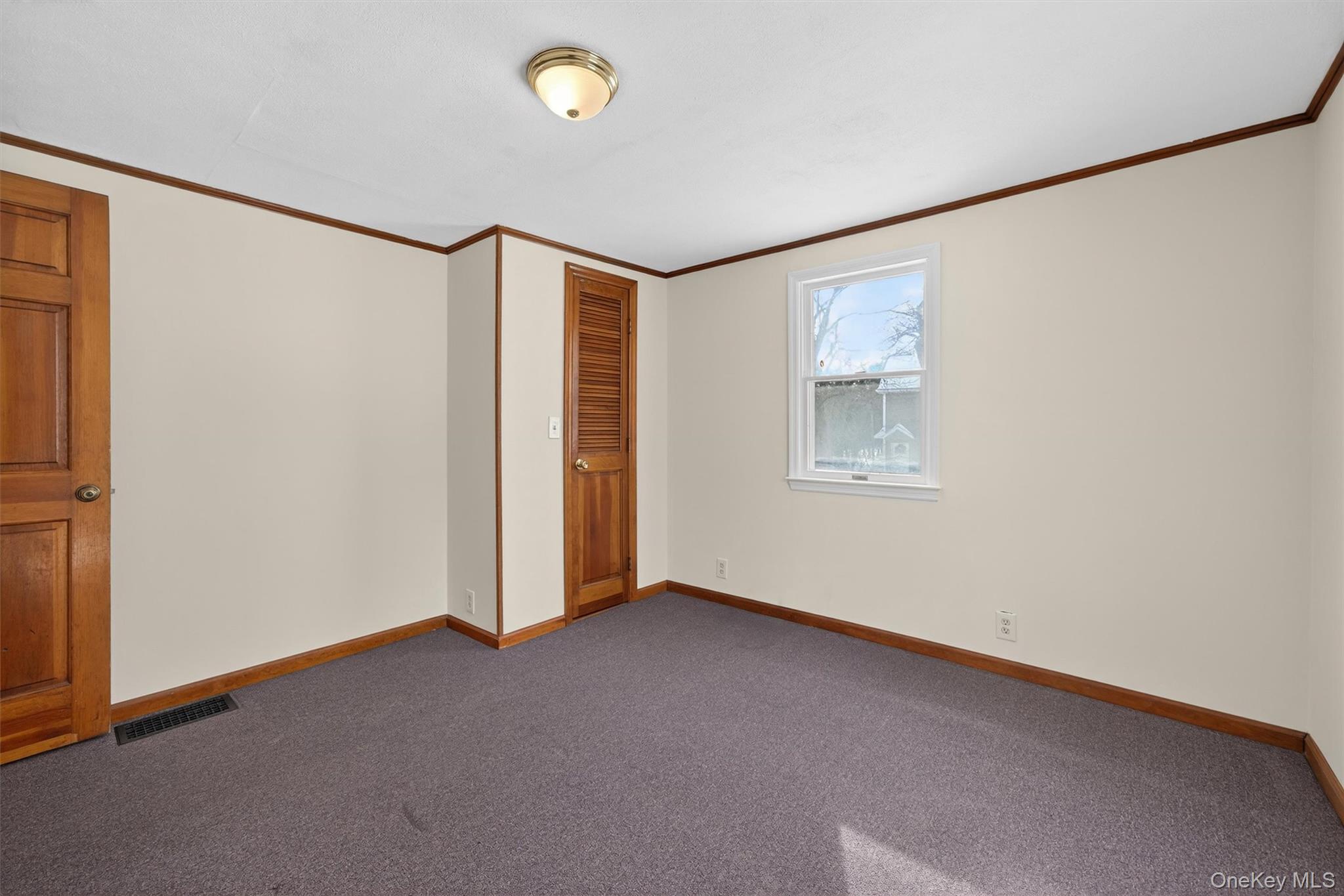 101 Highland Road Monroe, NY 10950 - Photo 25 of 50 Bedroom next to the bathroom