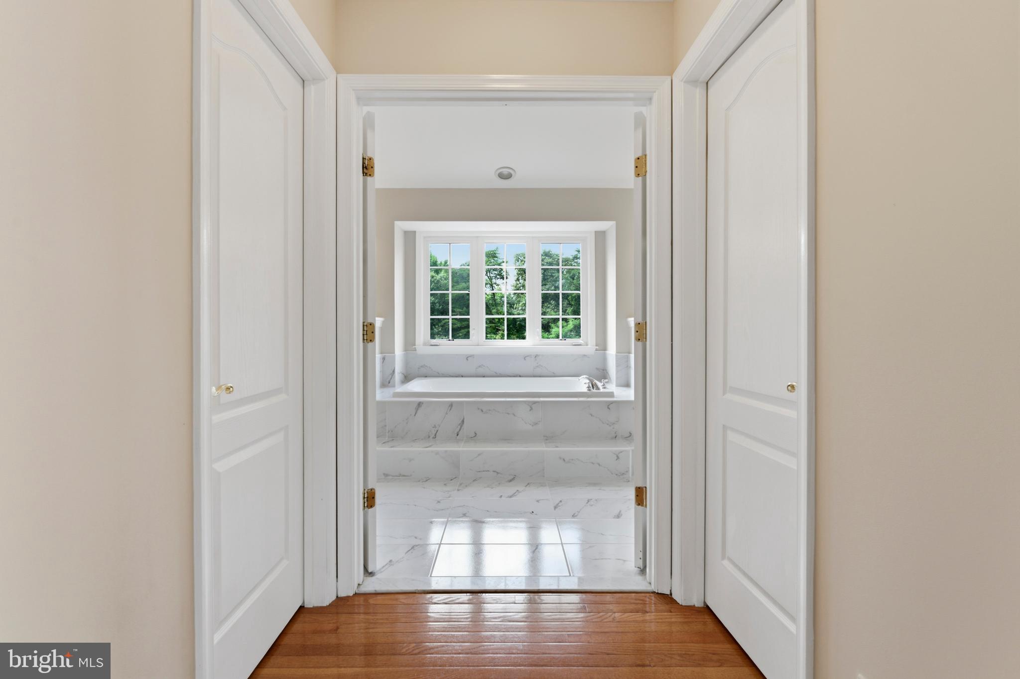 7608 Mcweadon Lane Springfield, VA 22150 - Photo 32 of 72