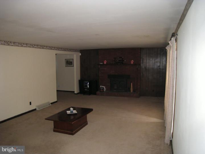 714 Jarvis Road Sicklerville, NJ 08081 - Photo 12 of 16