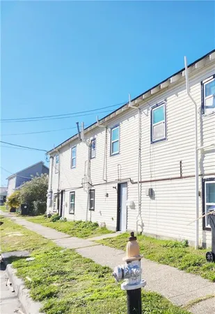 $1,000 | 2505 Clara Street, Unit 1A, New Orleans, LA 70113
