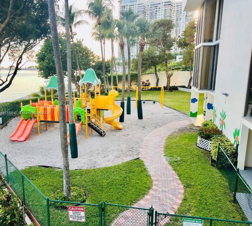 1901 Brickell Avenue, Unit B2310 Miami, FL 33129 - Photo 15 of 16