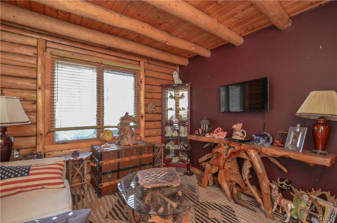 155 Lookout Point Road Canadensis, PA 18325 - Photo 11 of 30 Gallery Image 11