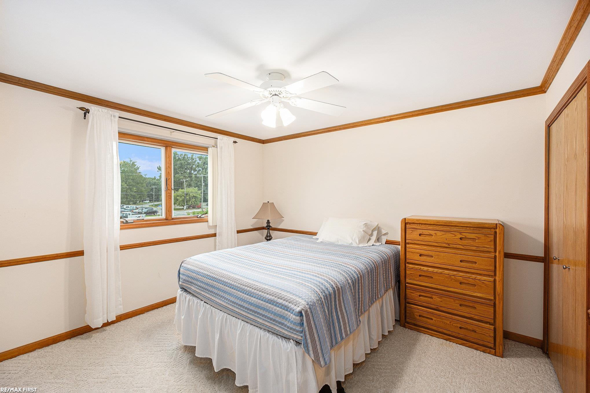 651 Pointe Tremble Road Algonac, MI 48001 - Photo 13 of 23 50156375-99ea33f1-ccd6-43b3-bf30-d3f8c068ed77.JPG
