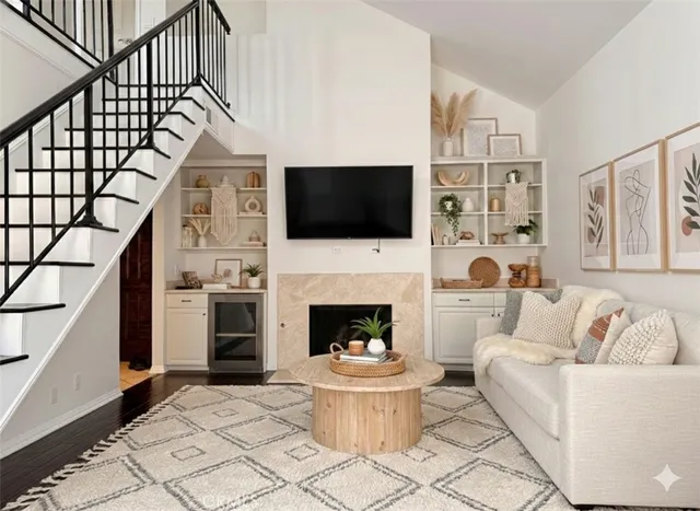 $4,950 | 227 South Madison Avenue, Unit PH3, Pasadena, CA 91101