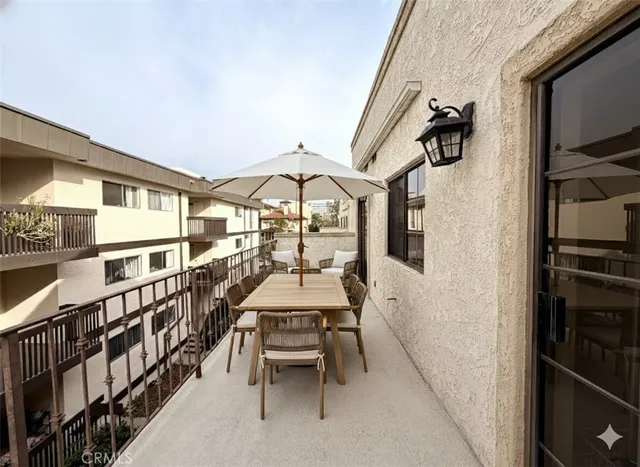 $4,950 | 227 South Madison Avenue, Unit PH3, Pasadena, CA 91101