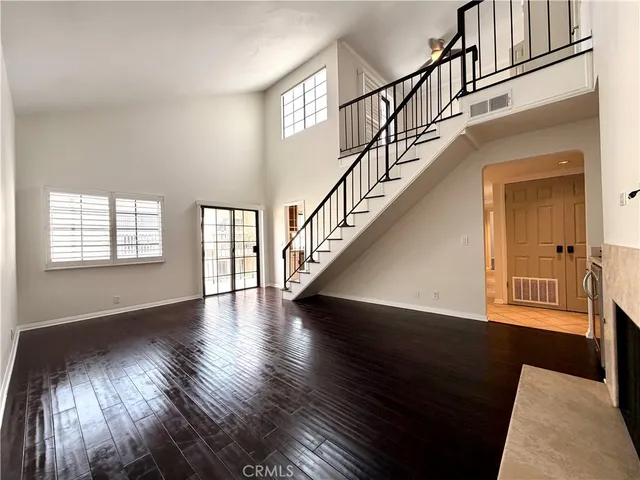 $4,950 | 227 South Madison Avenue, Unit PH3, Pasadena, CA 91101