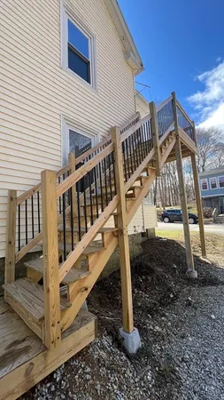 $575,000 | 7 3rd Avenue, Dudley, MA 01571