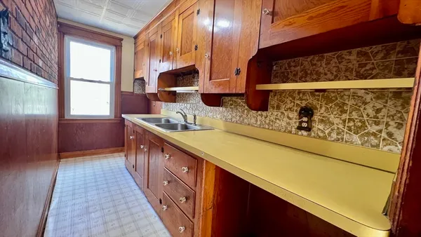 $575,000 | 7 3rd Avenue, Dudley, MA 01571