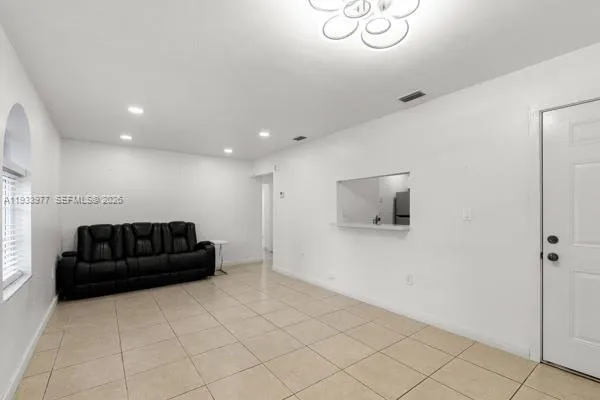 $270,000 | 8851 Northwest 119th Street, Unit 6101, Hialeah Gardens, FL 33018