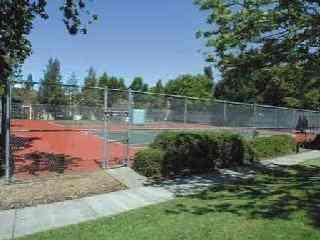 2723 Lakeview Drive Santa Rosa, CA 95405 - Photo 4 of 7 Gallery Image 4
