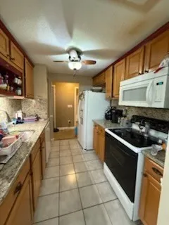 $1,850 | 139 King Street, Unit 204, Franklin, MA 02038