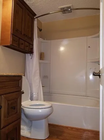 $1,850 | 139 King Street, Unit 204, Franklin, MA 02038