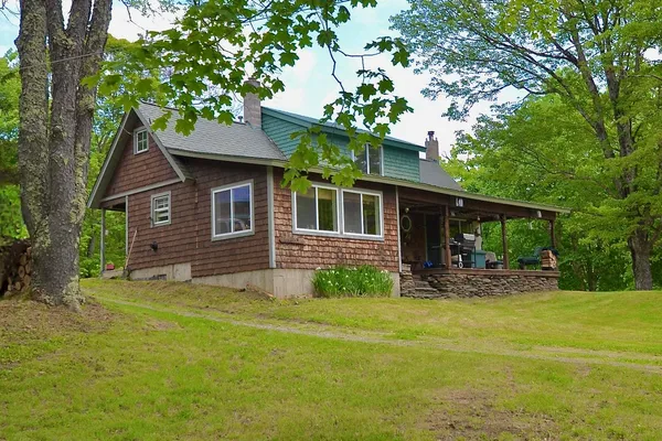 $325,000 | 459 Bat Hennesey Road, Moretown, VT 05660
