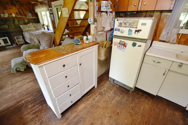 $325,000 | 459 Bat Hennesey Road, Moretown, VT 05660