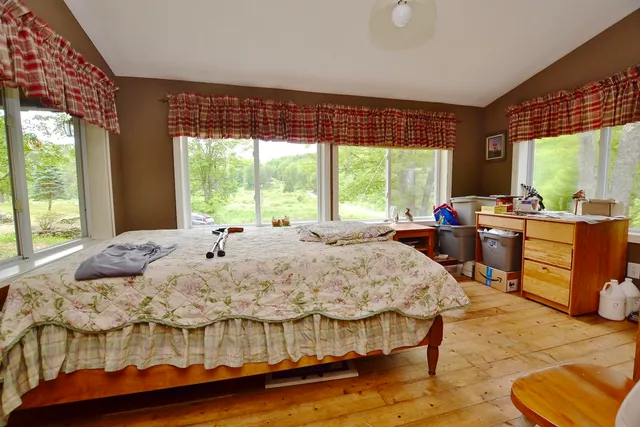 $325,000 | 459 Bat Hennesey Road, Moretown, VT 05660