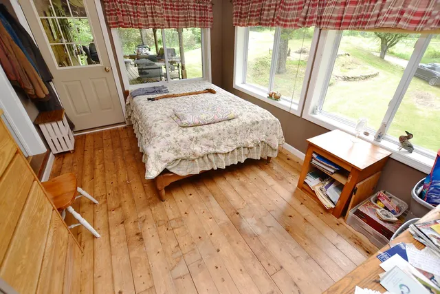 $325,000 | 459 Bat Hennesey Road, Moretown, VT 05660