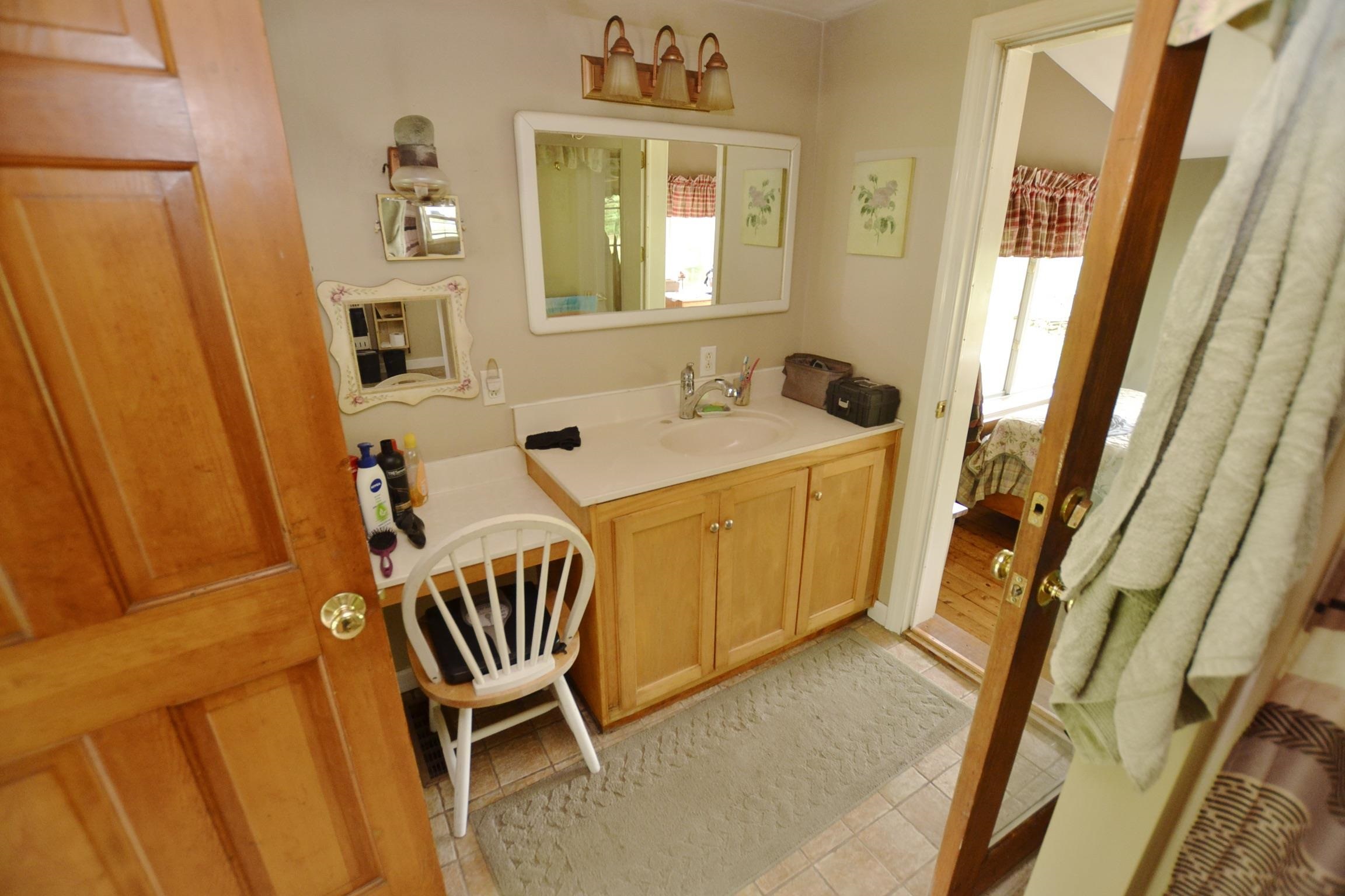 459 Bat Hennesey Road Moretown, VT 05660 - Photo 19 of 36