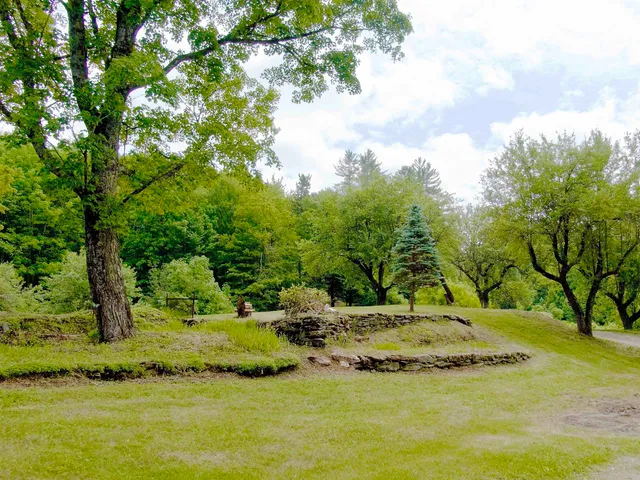 $325,000 | 459 Bat Hennesey Road, Moretown, VT 05660