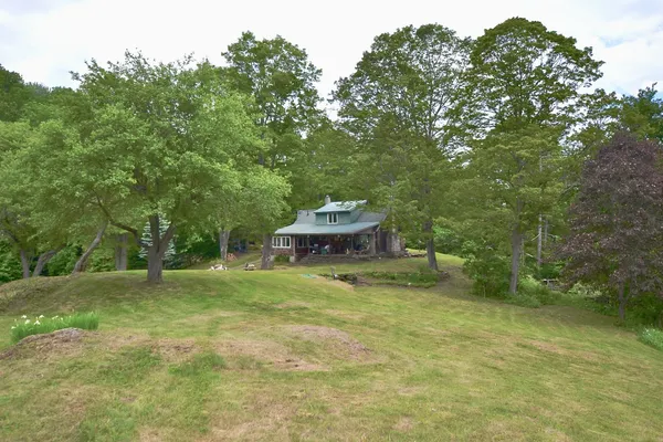 $325,000 | 459 Bat Hennesey Road, Moretown, VT 05660