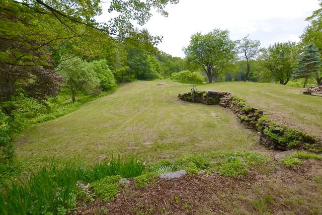 $325,000 | 459 Bat Hennesey Road, Moretown, VT 05660