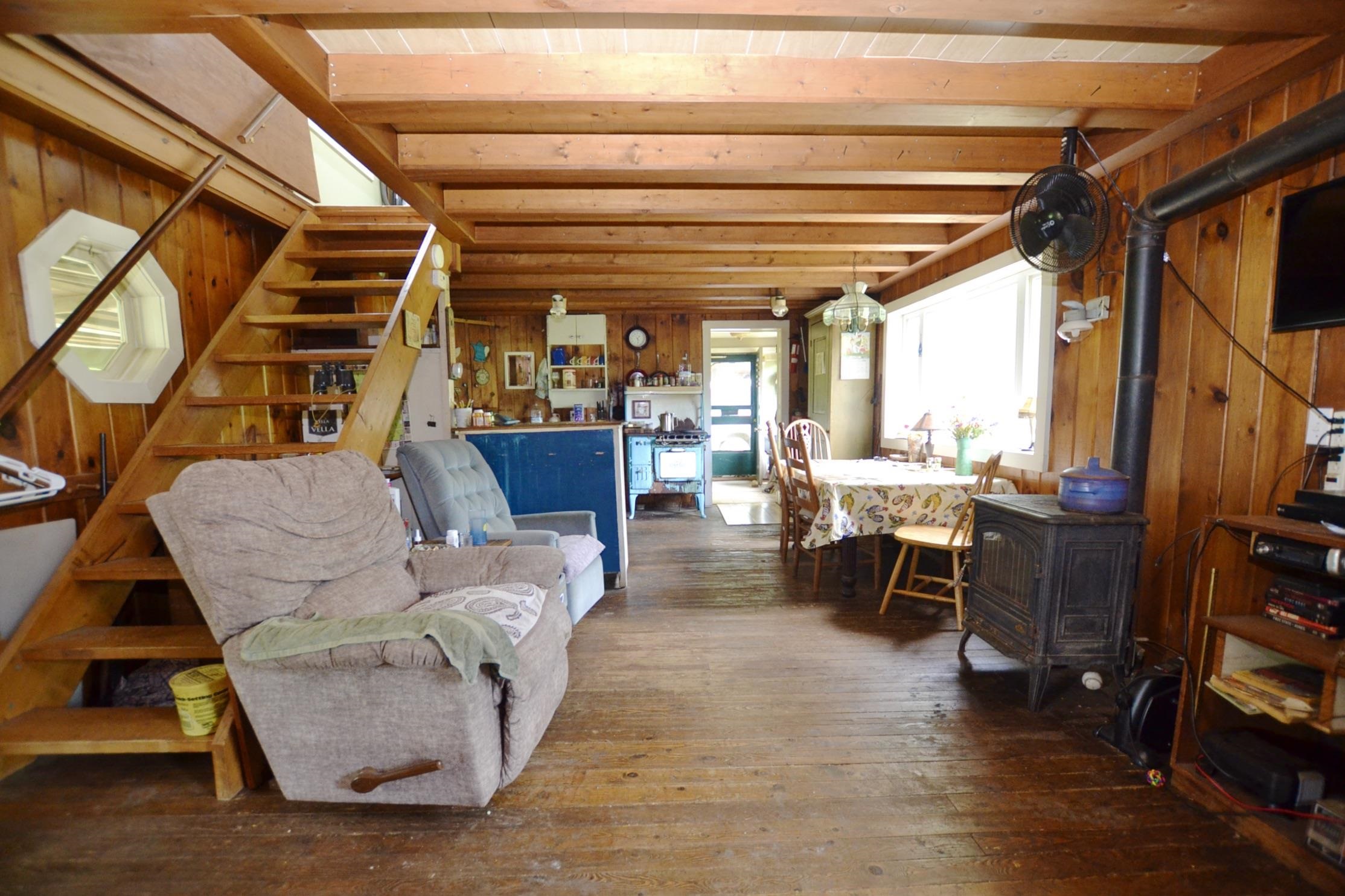 459 Bat Hennesey Road Moretown, VT 05660 - Photo 9 of 36