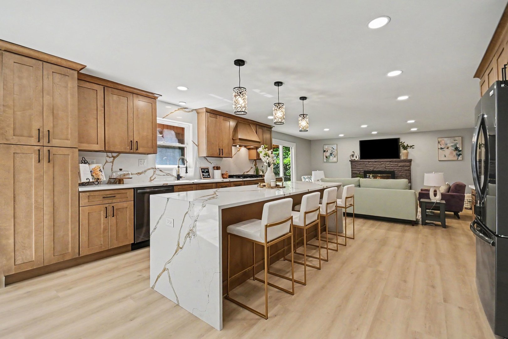1504 Pfingsten Road Glenview, IL 60025 - Photo 3 of 42