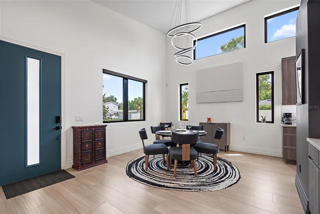 $7,500 | 2500 4th Avenue South, St. Petersburg, FL 33712