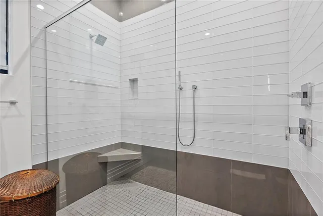 $7,500 | 2500 4th Avenue South, St. Petersburg, FL 33712