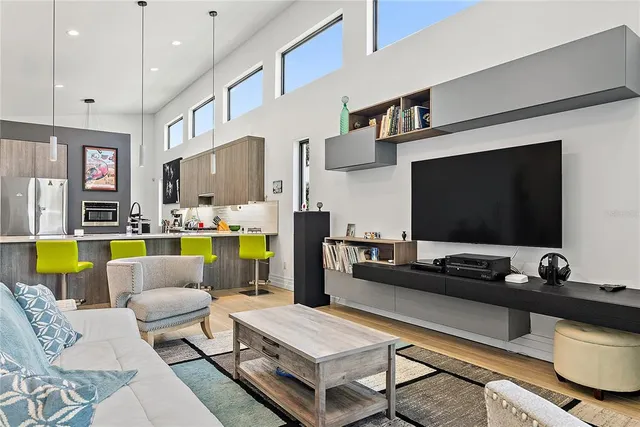 $7,500 | 2500 4th Avenue South, St. Petersburg, FL 33712